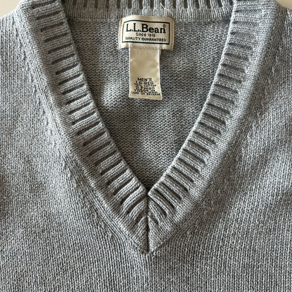 LL bean men’s v neck vest